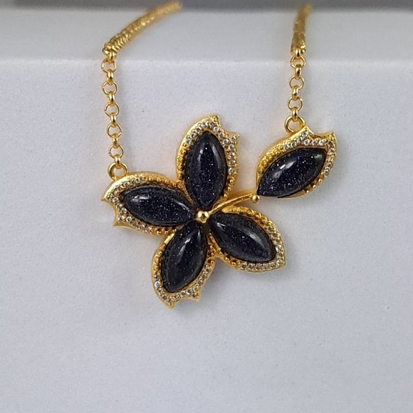 Hespera Blue Sandstone Necklace - Picture 2 of 2